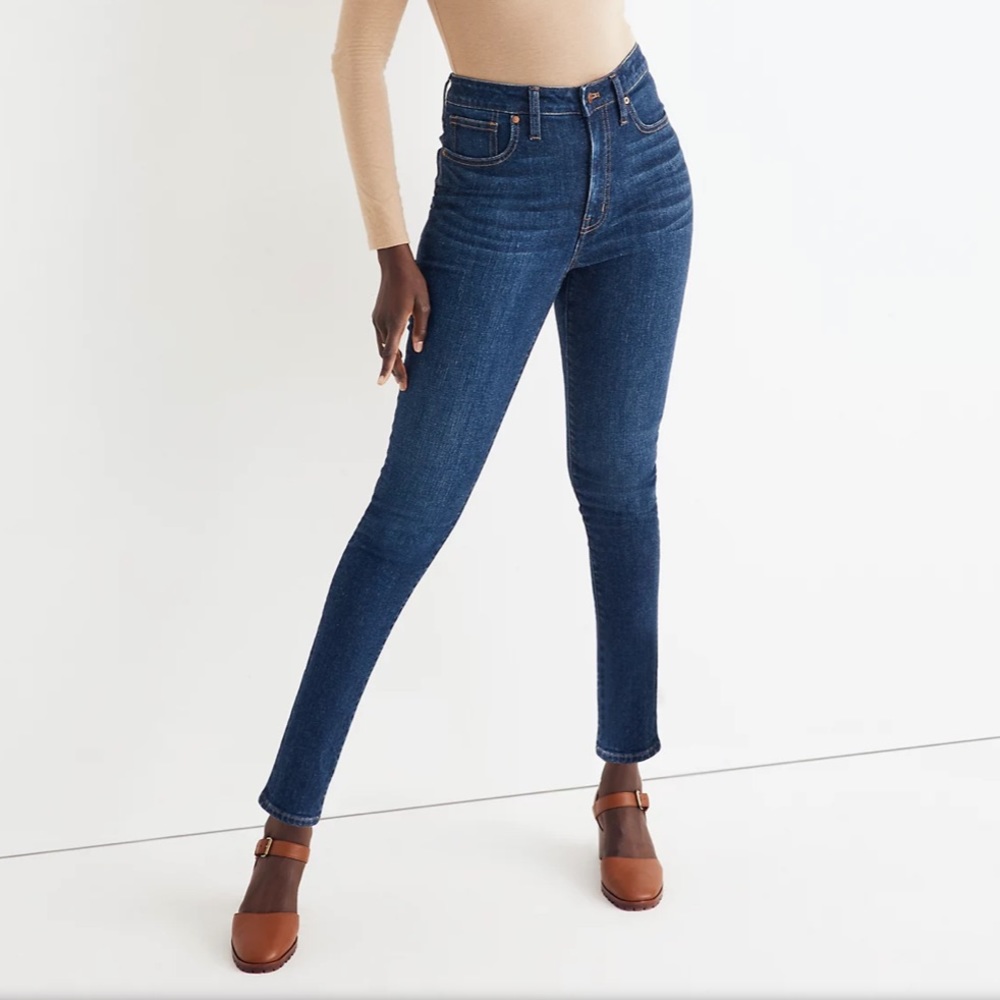 🚨LAST CHANCE!🚨Madewell Curvy High Rise Jeans Size 25